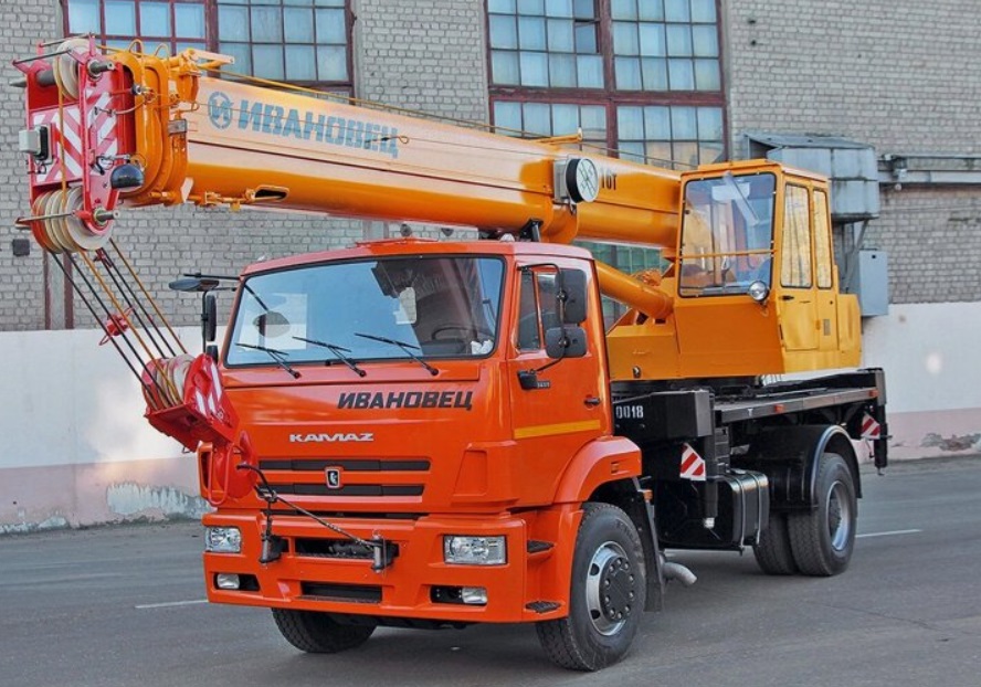 Автокран КАМАЗ 53605