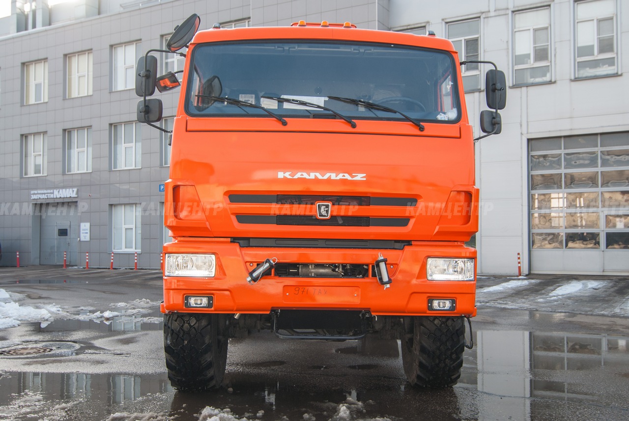Седельный тягач КАМАЗ 53504